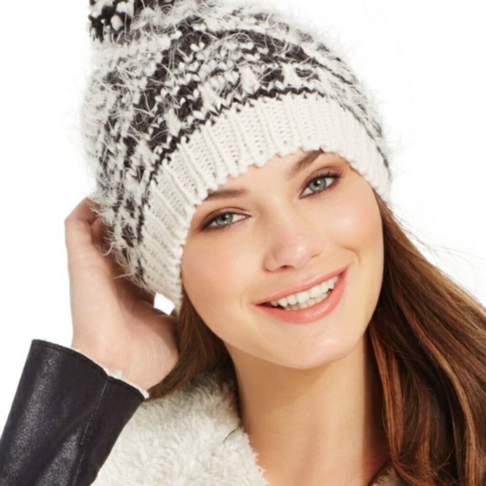 Steve Madden Muffler & Beanie set hat scarf black